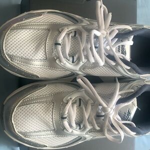 Avia Women’s 5000 Performance Sneakers